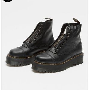 Dr. Martens Sinclair boots